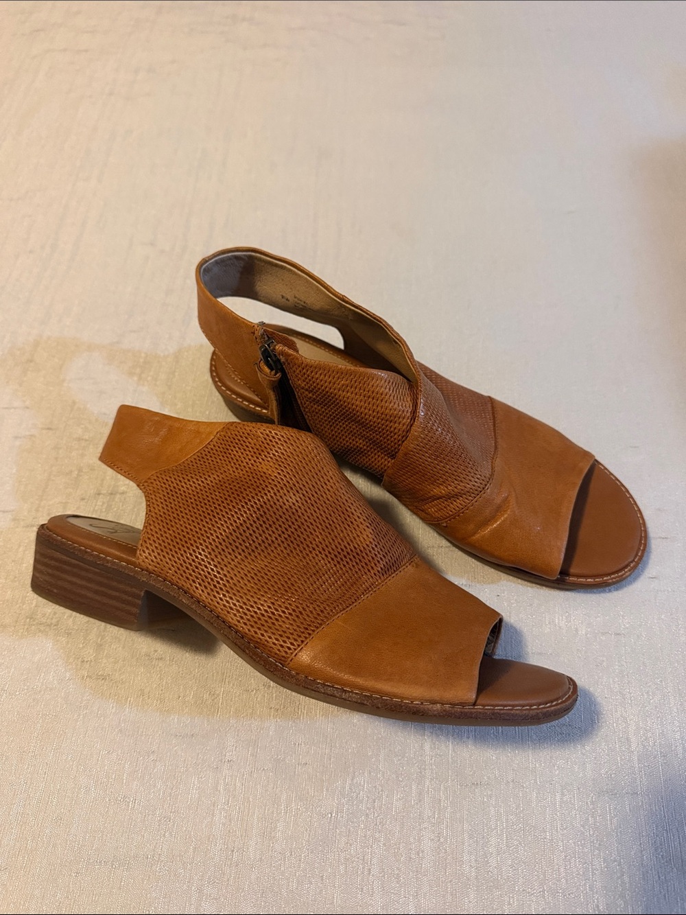 Söfft Women’s ‘Natalia’ Open-Toe Slingback Sandals in Cognac Brown Size 9.5